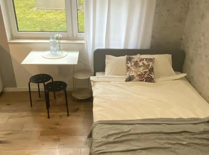 Enes Legnicka Street A Apartment Breslau