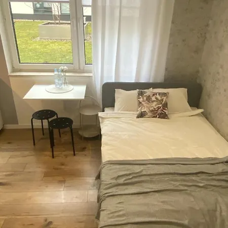 Enes Legnicka Street A Apartament Wrocław