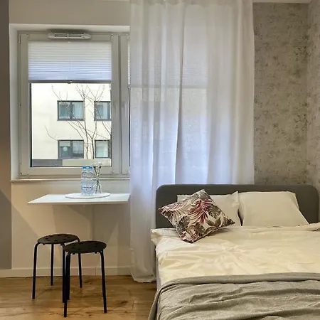 Apartment Enes Legnicka Street A